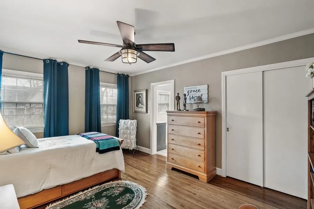 704 Walnut Ave, Dalton, GA 30720