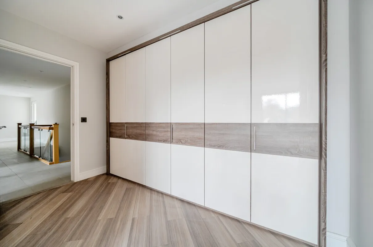 17 Frensham Road, Lower Bourne, Farnham, GU9