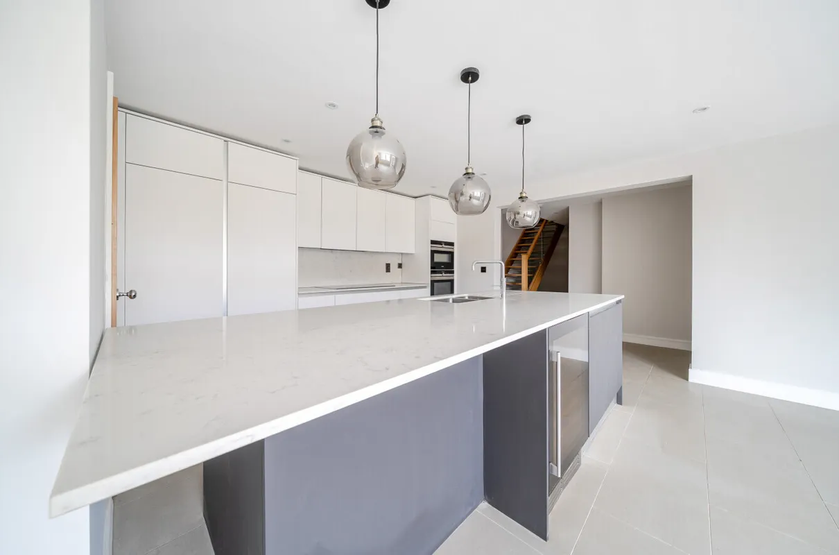 17 Frensham Road, Lower Bourne, Farnham, GU9