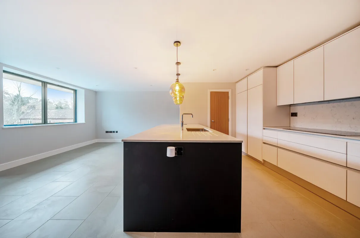 17 Frensham Road, Lower Bourne, Farnham, GU9