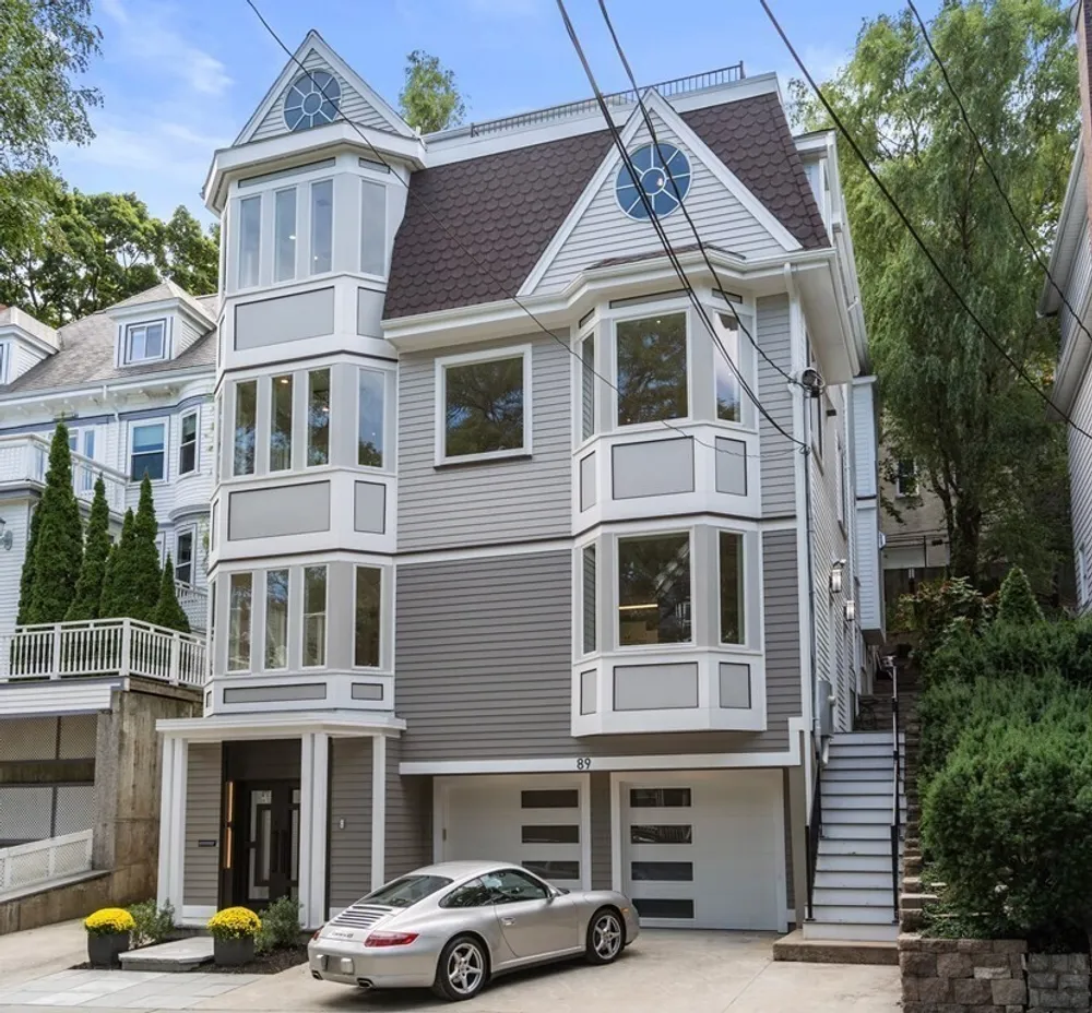 89 University Rd, Brookline, MA 02445