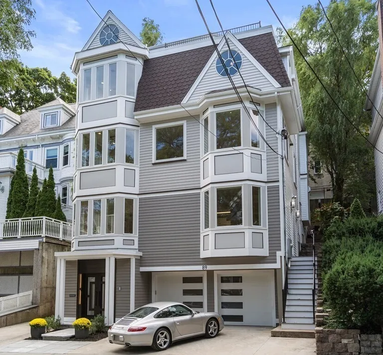89 University Rd, Brookline, MA 02445