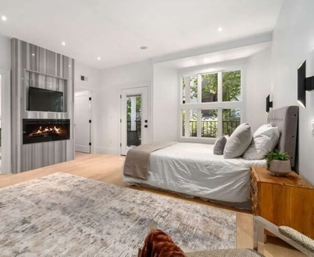 89 University Rd, Brookline, MA 02445