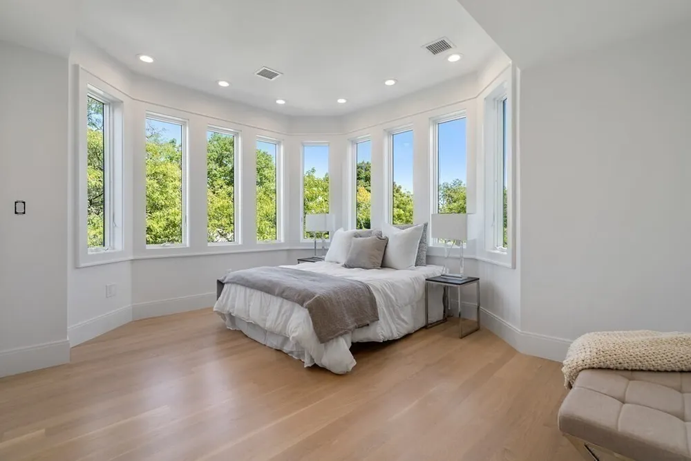 89 University Rd, Brookline, MA 02445