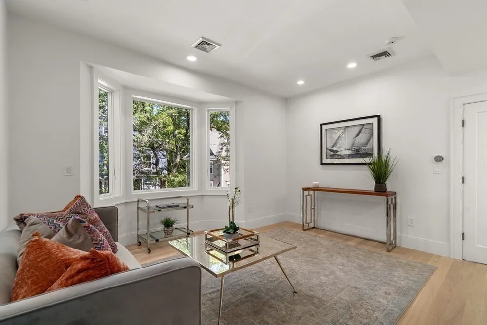 89 University Rd, Brookline, MA 02445