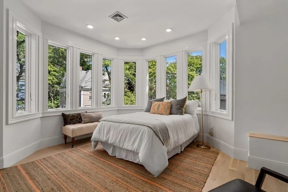 89 University Rd, Brookline, MA 02445