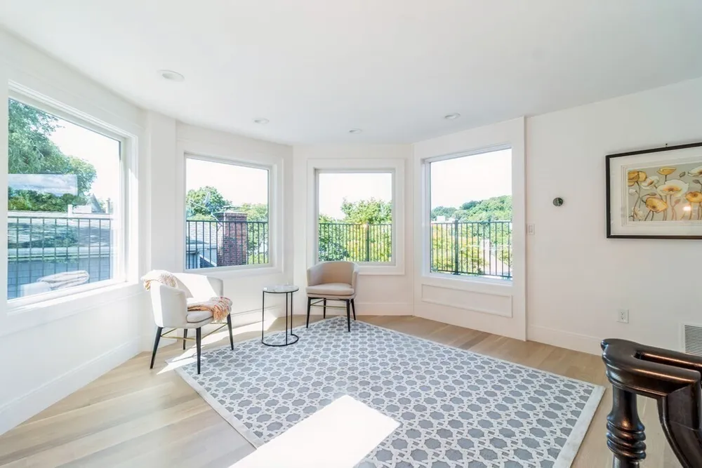 89 University Rd, Brookline, MA 02445