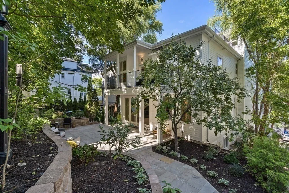 89 University Rd, Brookline, MA 02445