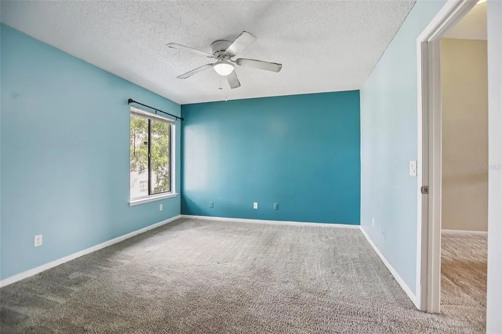 1310 Mountain View Dr, Tampa, FL 33612