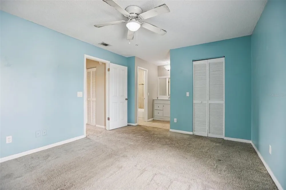 1310 Mountain View Dr, Tampa, FL 33612