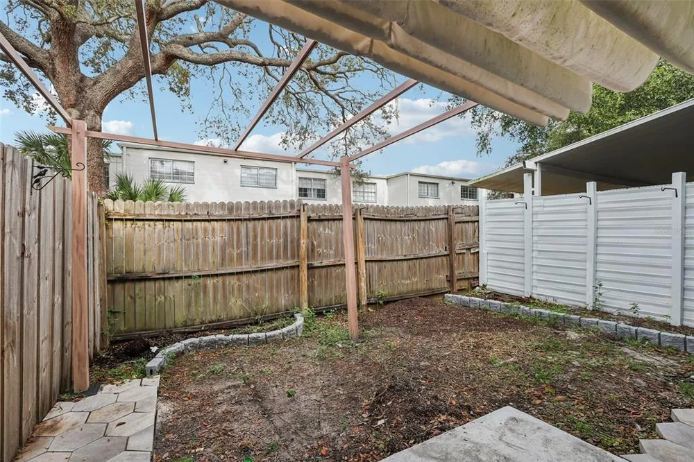 1310 Mountain View Dr, Tampa, FL 33612