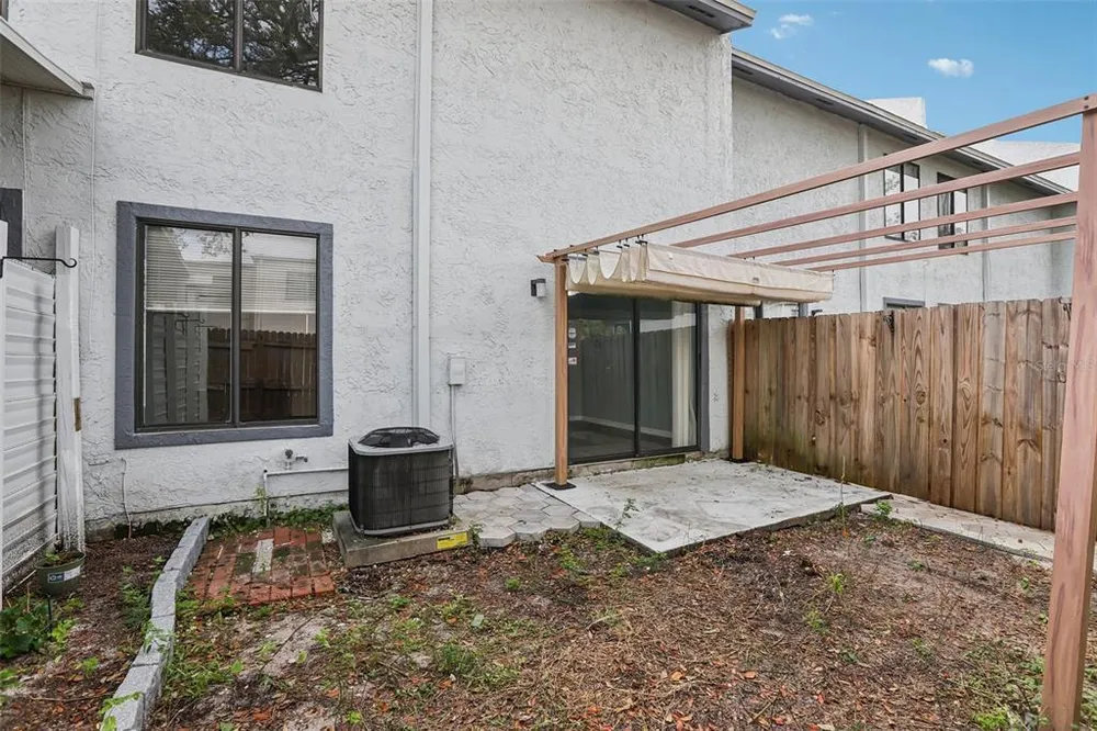 1310 Mountain View Dr, Tampa, FL 33612