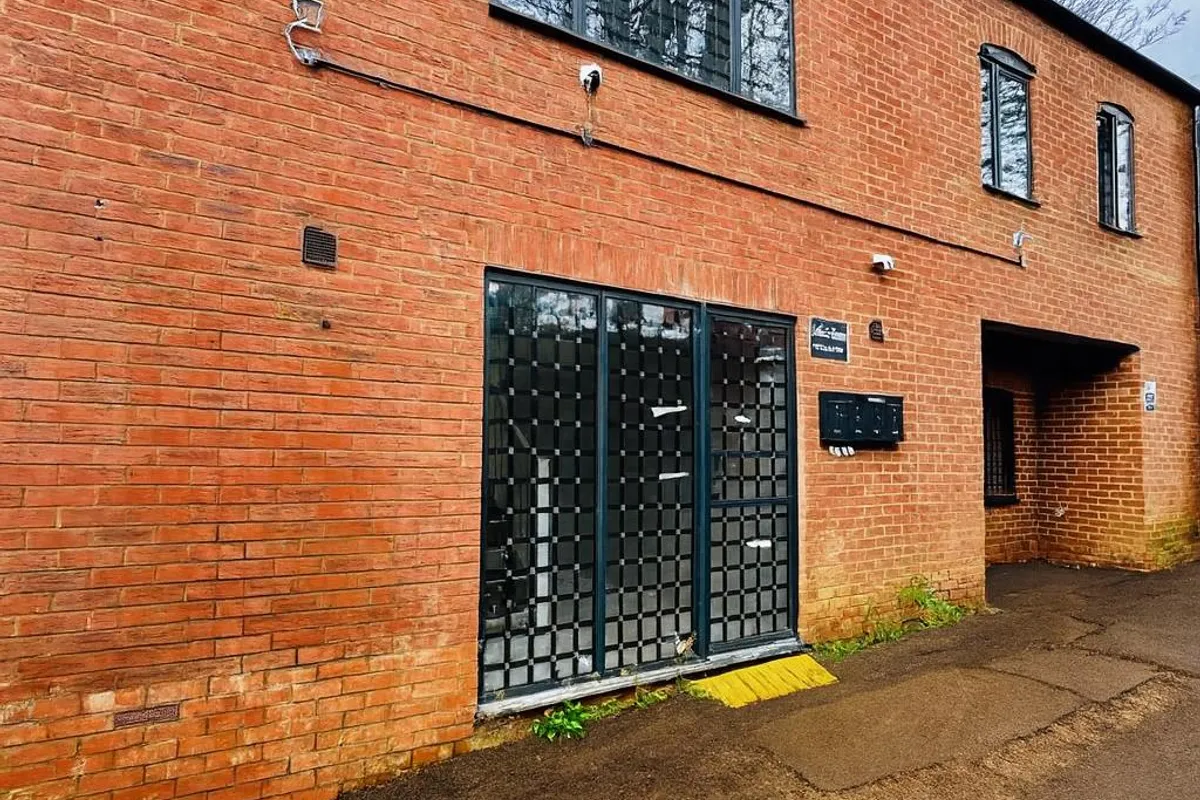 Chequers Lane, WELLINGBOROUGH
