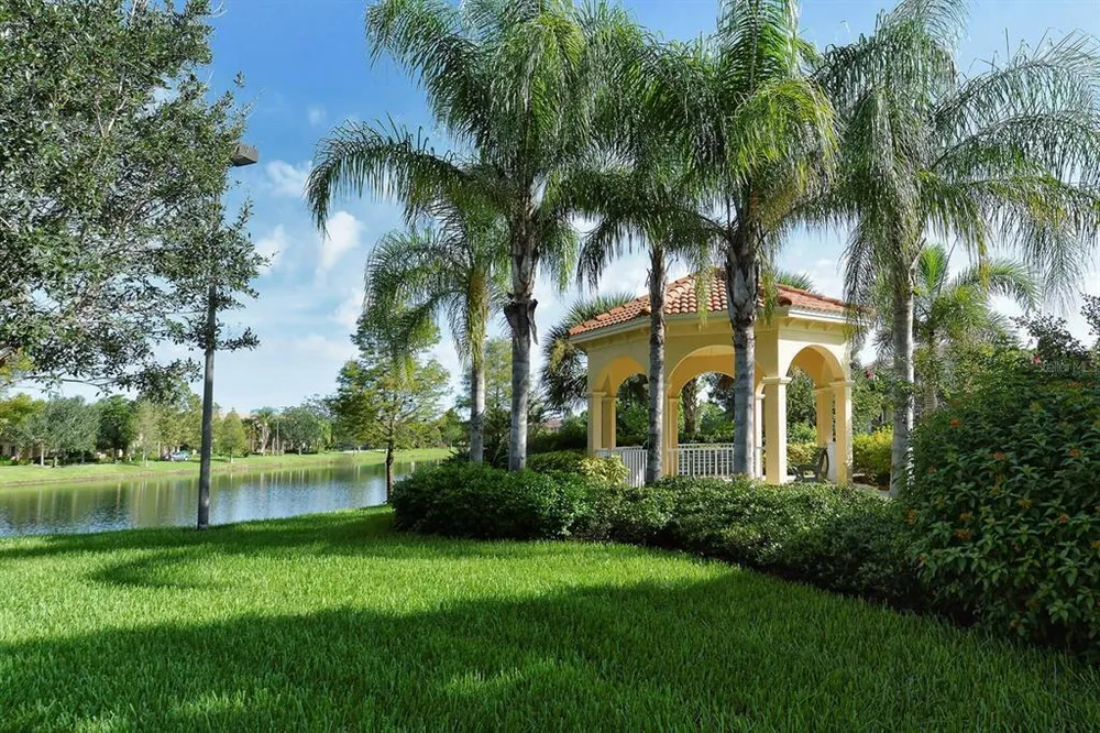 3776 82nd Avenue Circle E, Sarasota, FL 34243