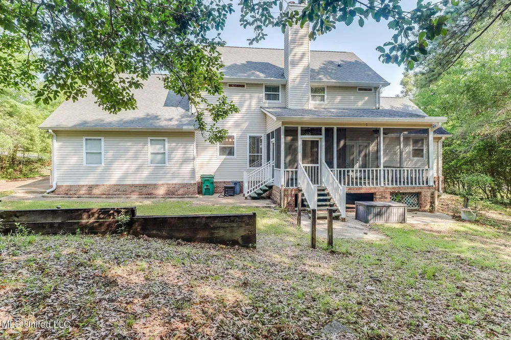 9520 Kalikimaka Pl, Diamondhead, MS 39525