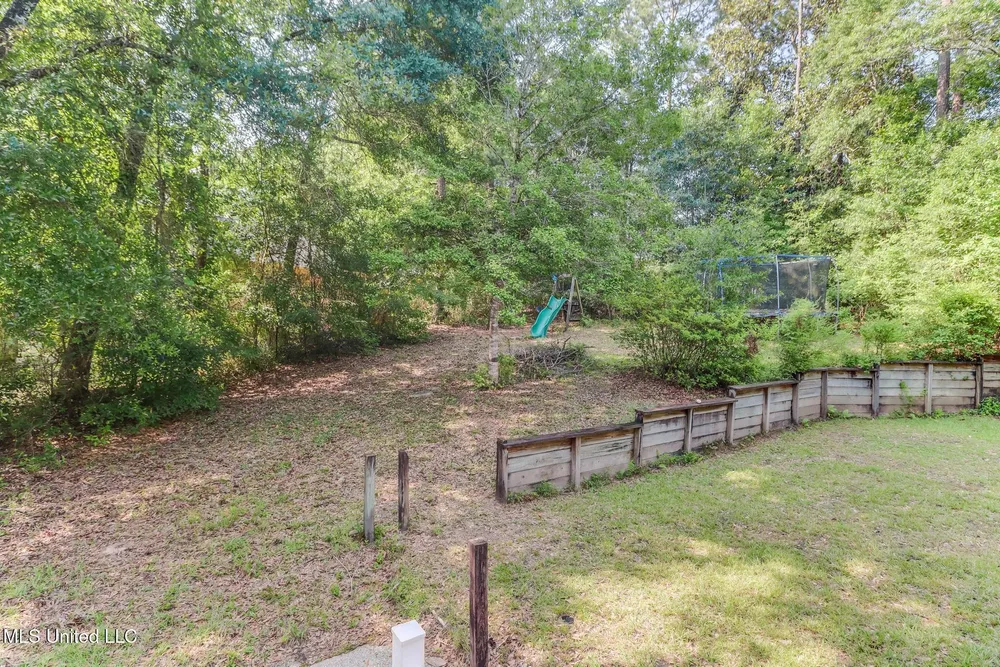 9520 Kalikimaka Pl, Diamondhead, MS 39525