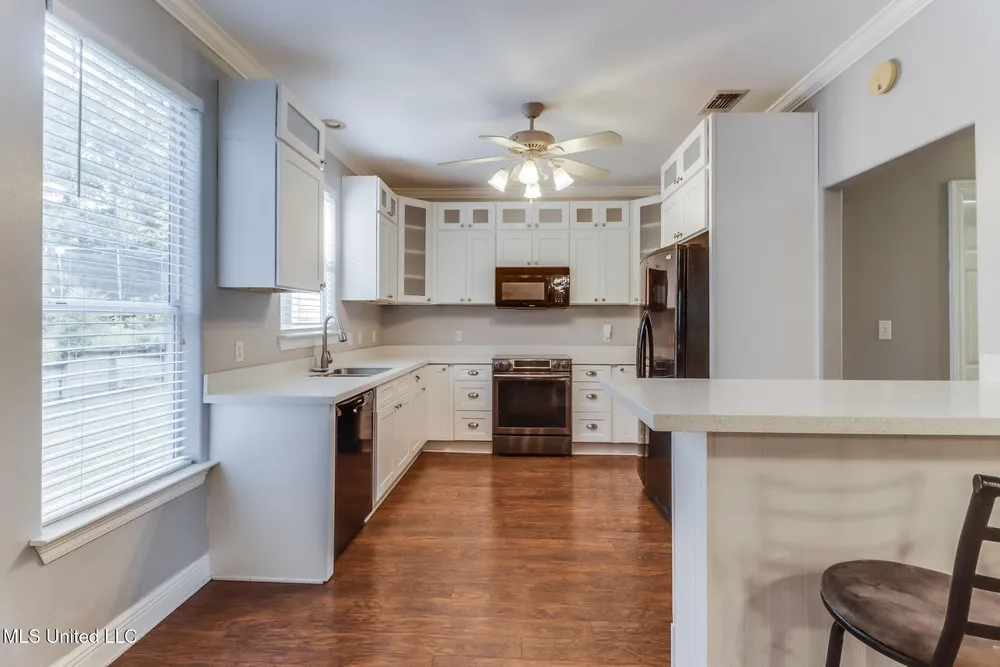 9520 Kalikimaka Pl, Diamondhead, MS 39525
