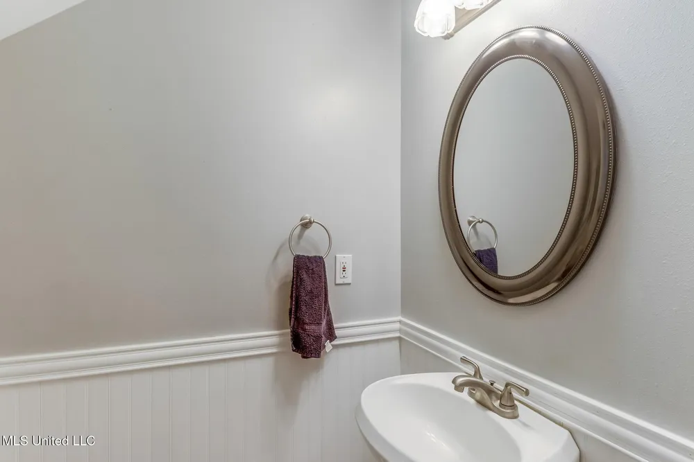 9520 Kalikimaka Pl, Diamondhead, MS 39525