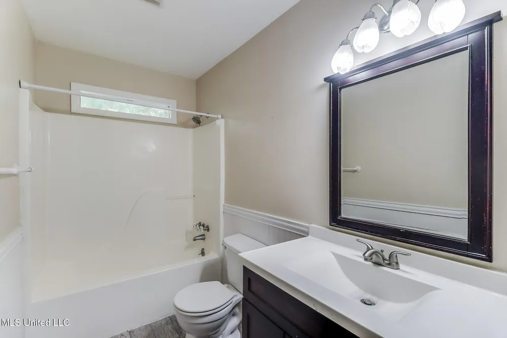 9520 Kalikimaka Pl, Diamondhead, MS 39525