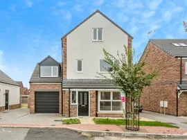 Robin Hood Grove, Thorne, Doncaster photo
