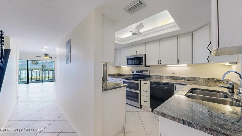 800 S Brevard Ave, Cocoa Beach, FL 32931