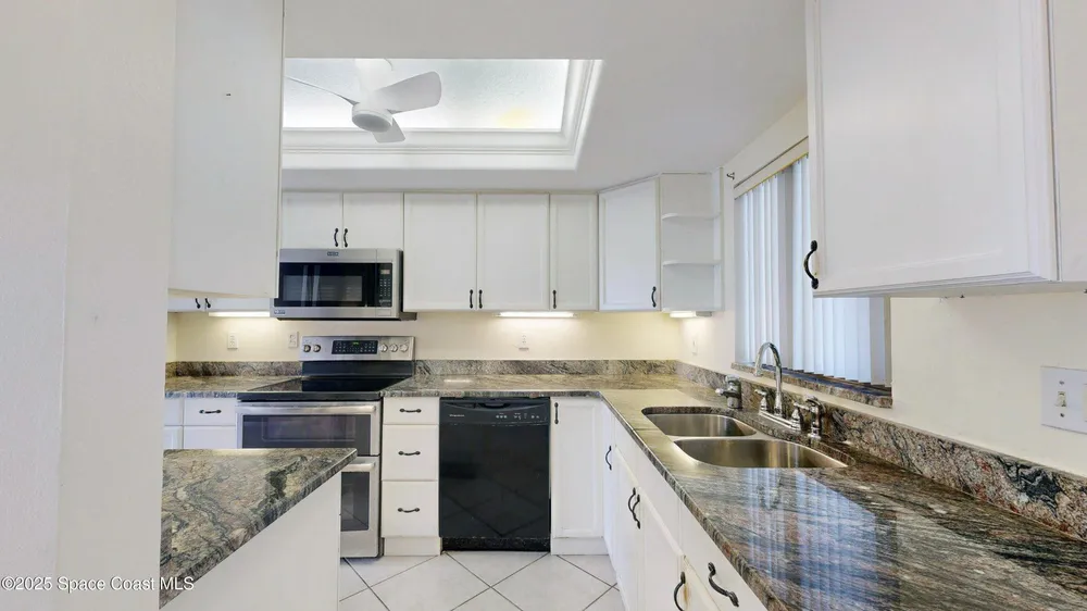 800 S Brevard Ave, Cocoa Beach, FL 32931