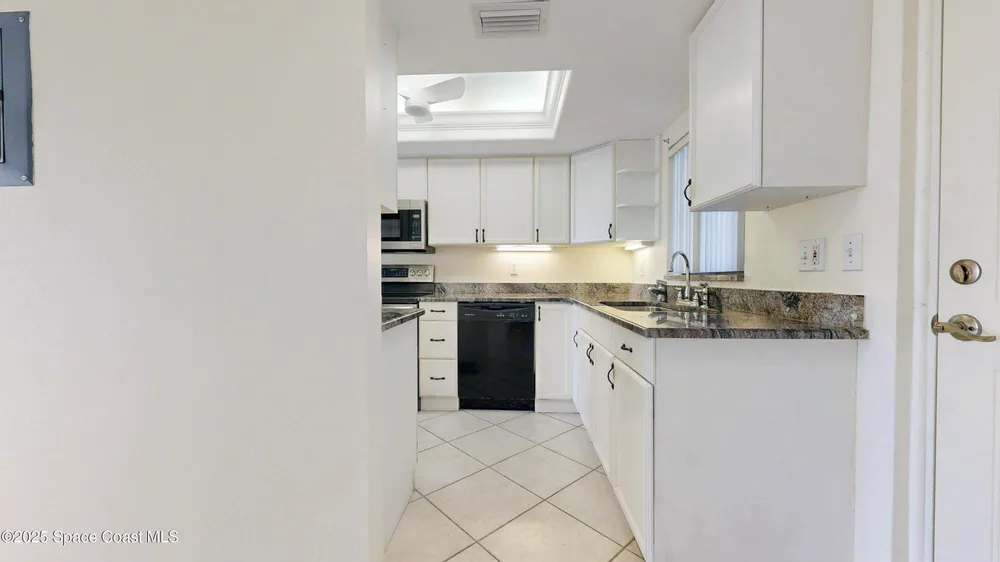 800 S Brevard Ave, Cocoa Beach, FL 32931