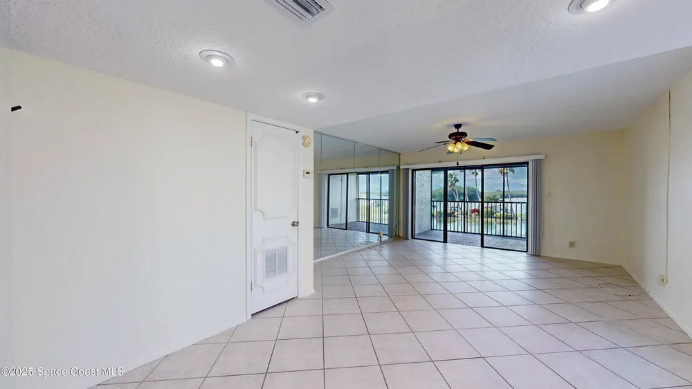 800 S Brevard Ave, Cocoa Beach, FL 32931