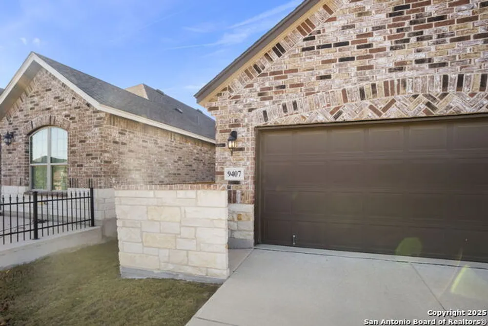 9407 Sundrop Valley, San Antonio, TX 78254