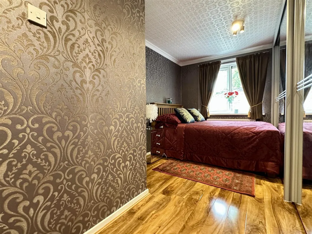 Gloucester Crescent, Sheffield, S10 2FZ