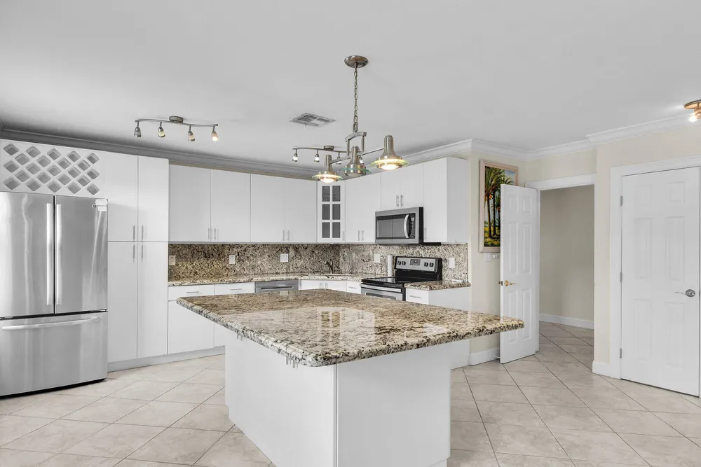 480 109th Street Ocean, Marathon, FL 33050