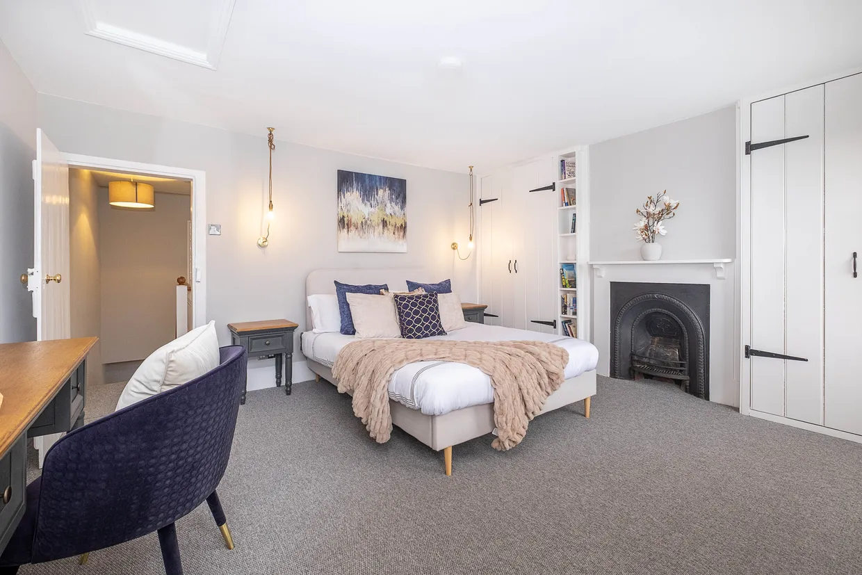 West Place, London, SW19 photo 8
