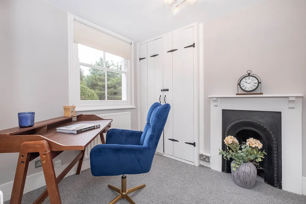 West Place, London, SW19 photo 12