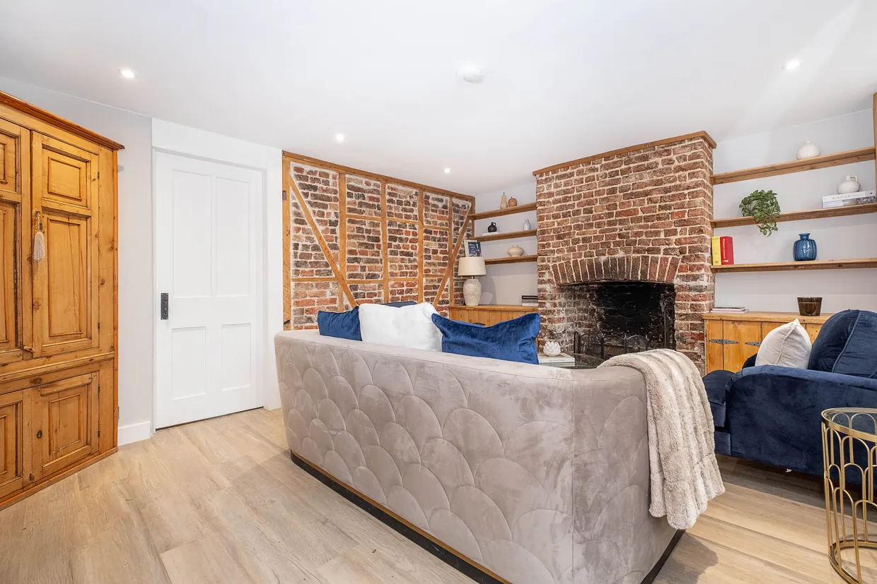 West Place, London, SW19 photo 11