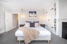 West Place, London, SW19 photo 14
