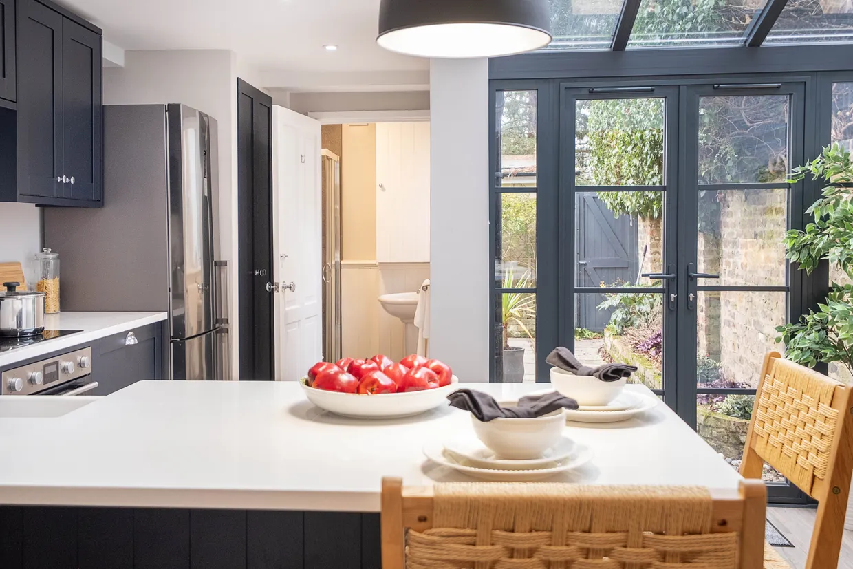 West Place, London, SW19 photo 18