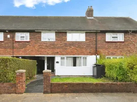 Walton Road, HODDESDON photo