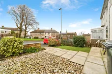 Hill Crest Road, Denholme, BRADFORD