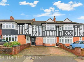 Seymour Avenue, Morden photo
