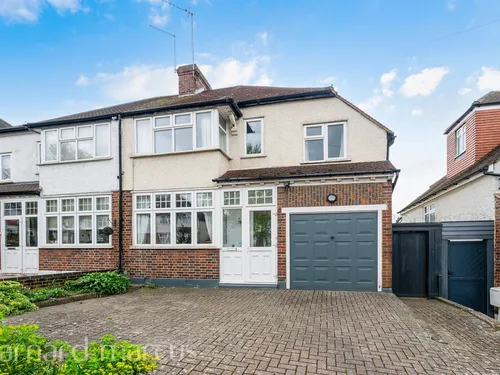 Queenswood Avenue, Wallingtonphoto