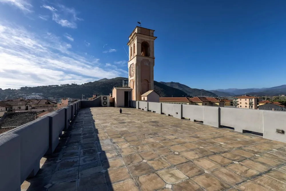 Piazzi Rossi, Albenga, Liguria