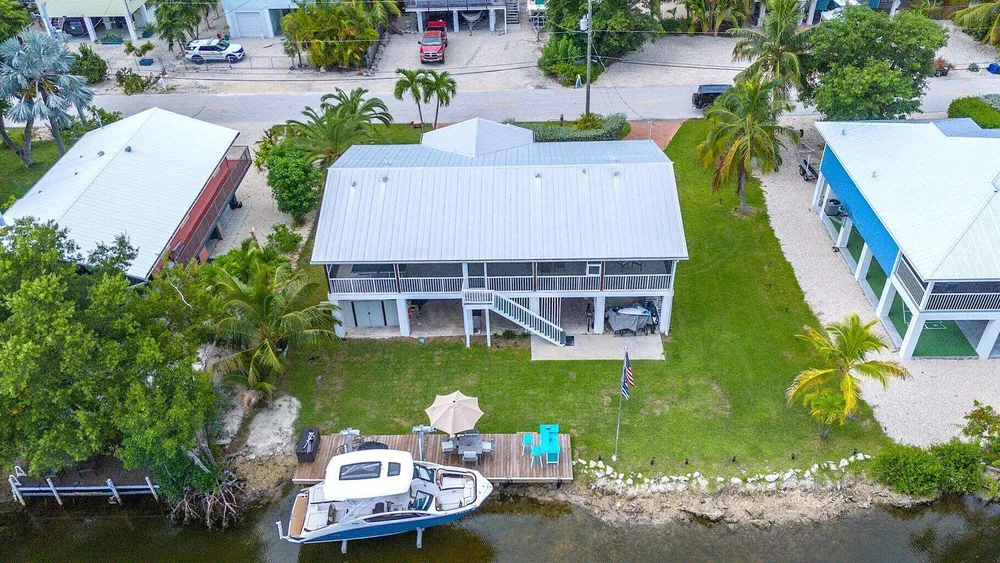 27376 Tobago Ln, Ramrod Key, FL 33042