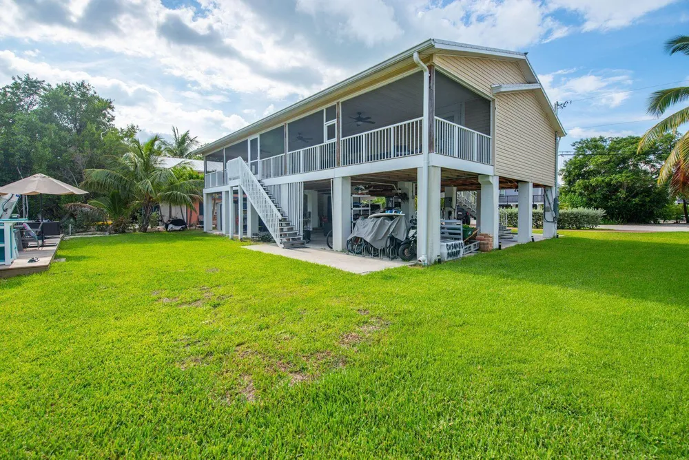 27376 Tobago Ln, Ramrod Key, FL 33042