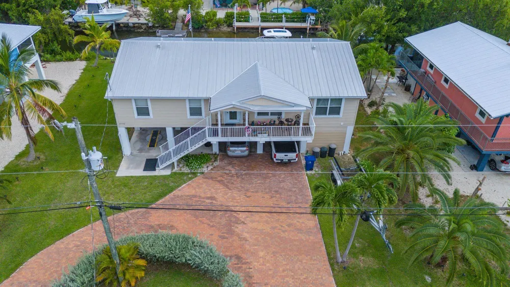 27376 Tobago Ln, Ramrod Key, FL 33042