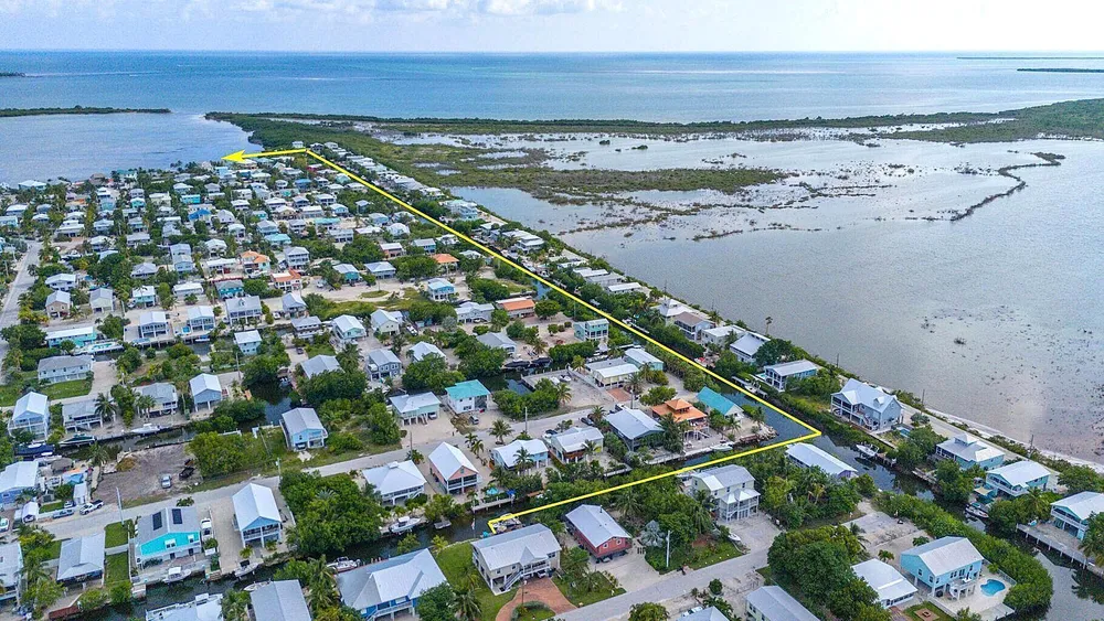 27376 Tobago Ln, Ramrod Key, FL 33042