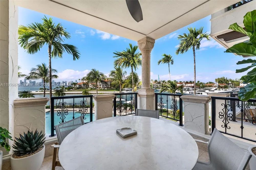 2521 Fisher Island Dr, Miami Beach, FL 33109