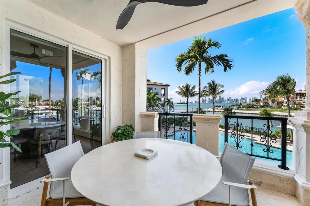 2521 Fisher Island Dr, Miami Beach, FL 33109