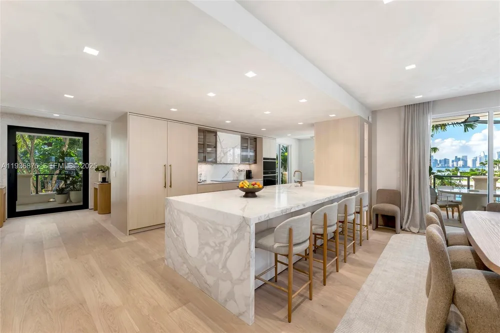 2521 Fisher Island Dr, Miami Beach, FL 33109