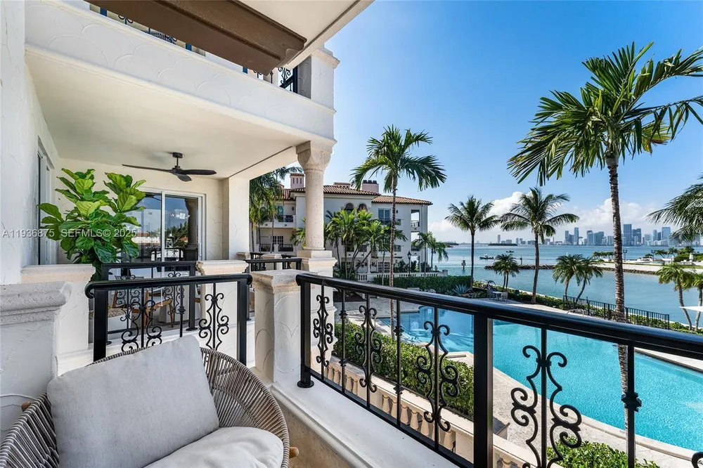 2521 Fisher Island Dr, Miami Beach, FL 33109
