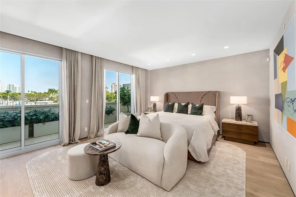 2521 Fisher Island Dr, Miami Beach, FL 33109